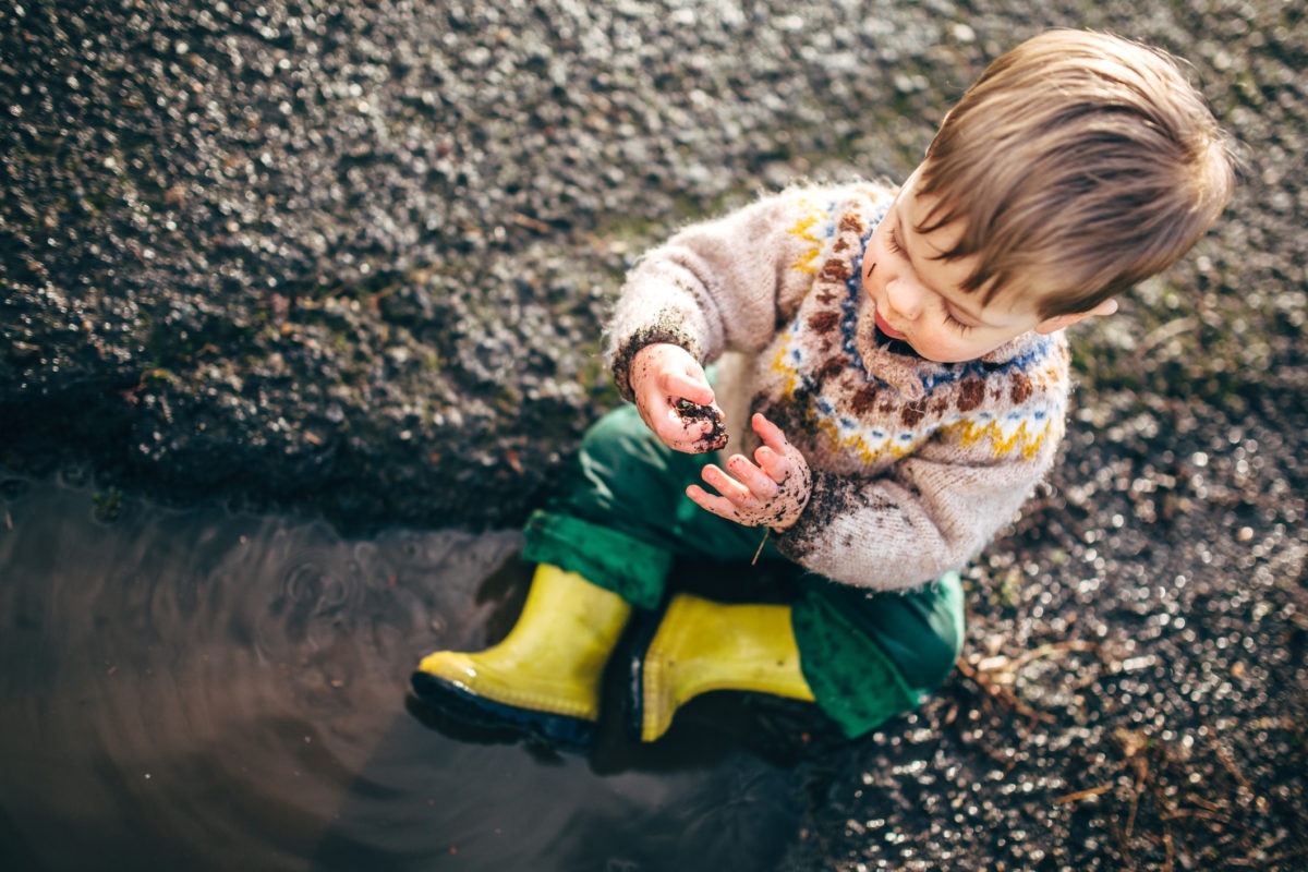 toddler play in mud